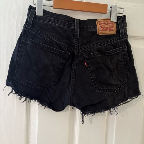 Levi’s 501 high rise button fly distressed black shorts size 25 - Picture 3 of 10
